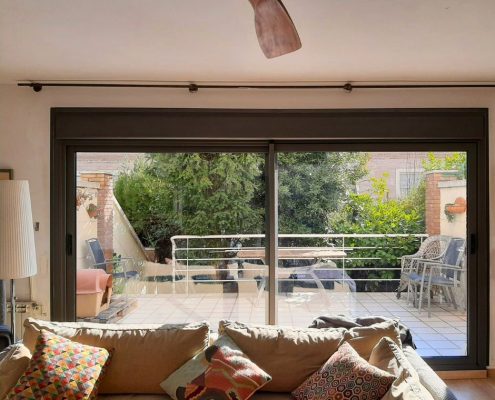 Ventanas de aluminio con rotura de puente térmico para mejorar la eficiencia energética en viviendas de Lleida